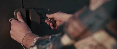 Still frame 40 from Electrobirds - Lystivky (2025) directed by Mary Norets