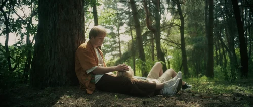 Still frame 2 from Electrobirds - Lystivky (2025) directed by Mary Norets