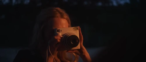 Still frame 28 from Electrobirds - Lystivky (2025) directed by Mary Norets
