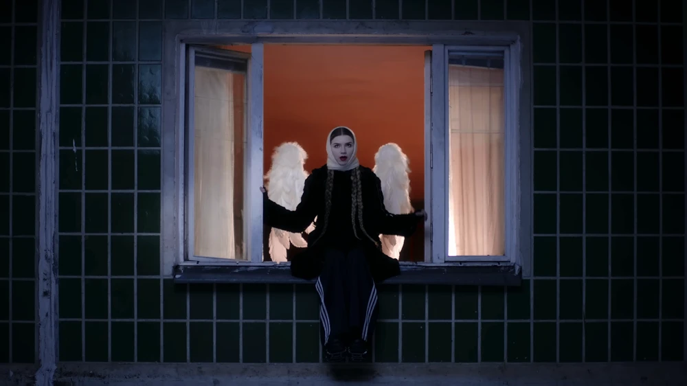 Still frame 54 from IC3PEAK — Gde Moy Dom? (2025) directed by Anastasia Kreslina, Nikolay Kostylev