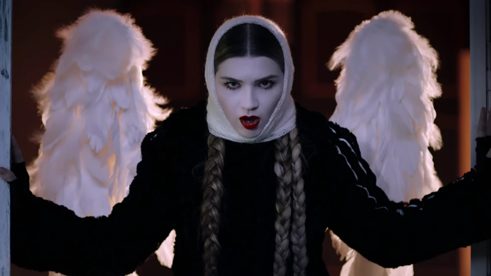 Still frame 57 from IC3PEAK — Gde Moy Dom? (2025) directed by Anastasia Kreslina, Nikolay Kostylev