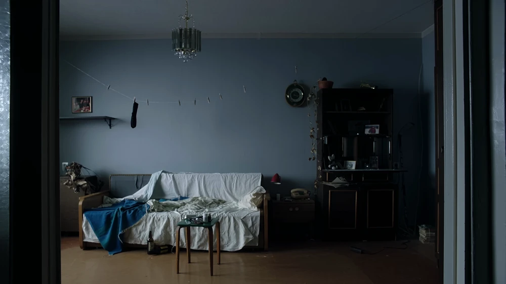Still frame 1 from IC3PEAK — Gde Moy Dom? (2025) directed by Anastasia Kreslina, Nikolay Kostylev