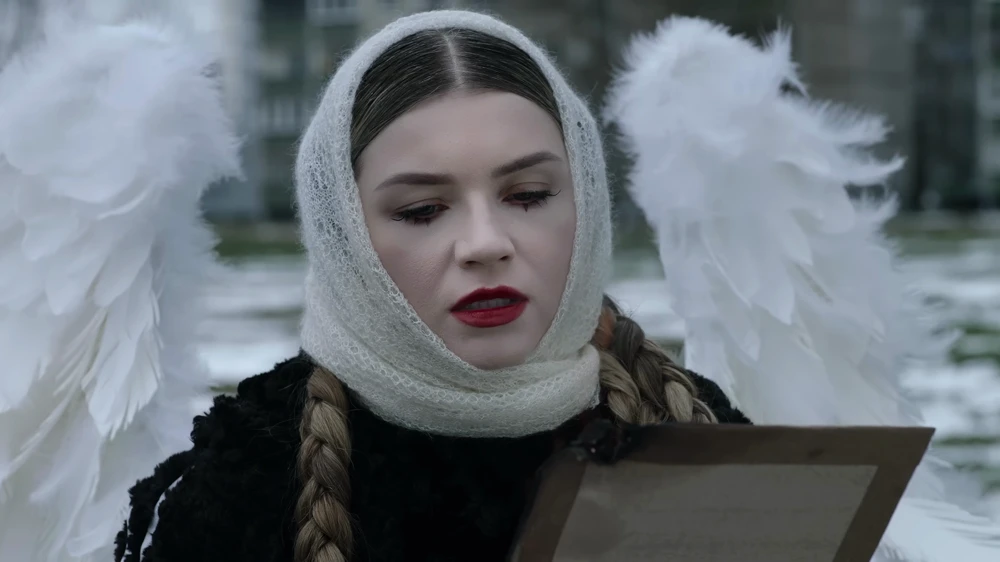 Still frame 21 from IC3PEAK — Gde Moy Dom? (2025) directed by Anastasia Kreslina, Nikolay Kostylev
