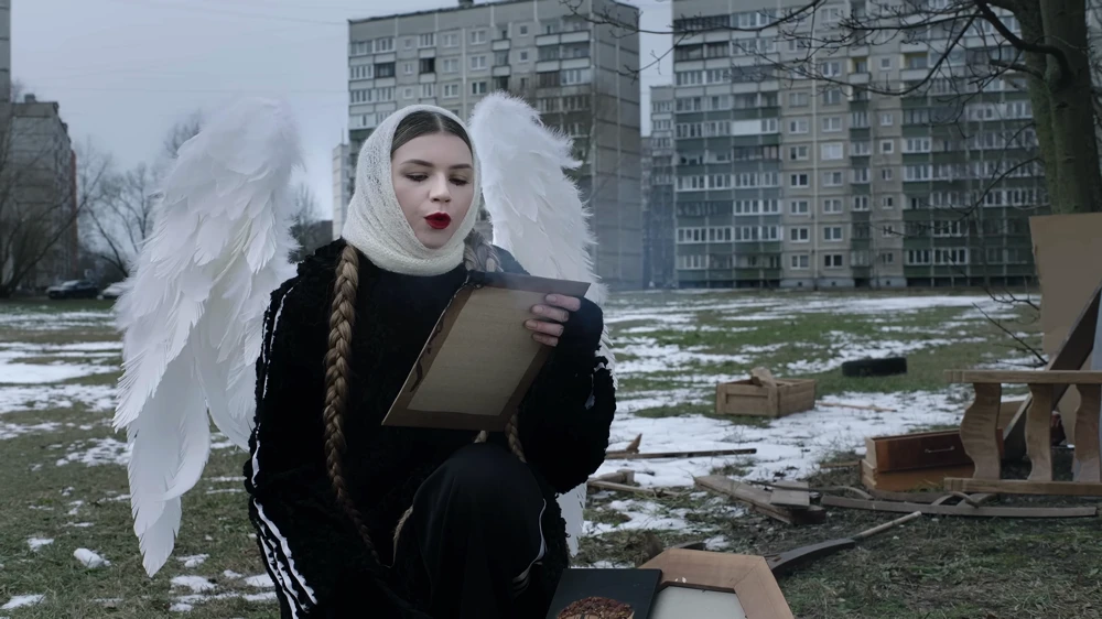 Still frame 22 from IC3PEAK — Gde Moy Dom? (2025) directed by Anastasia Kreslina, Nikolay Kostylev