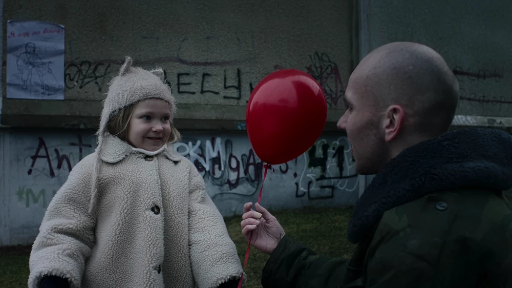 Still frame 28 from IC3PEAK — Gde Moy Dom? (2025) directed by Anastasia Kreslina, Nikolay Kostylev