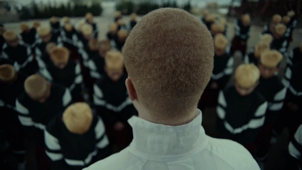 Still frame 40 from Jamie xx - Gosh (2016) directed by Romain Gavras