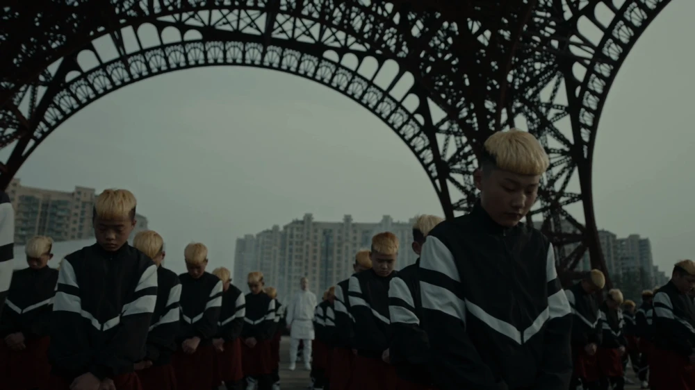 Still frame 45 from Jamie xx - Gosh (2016) directed by Romain Gavras