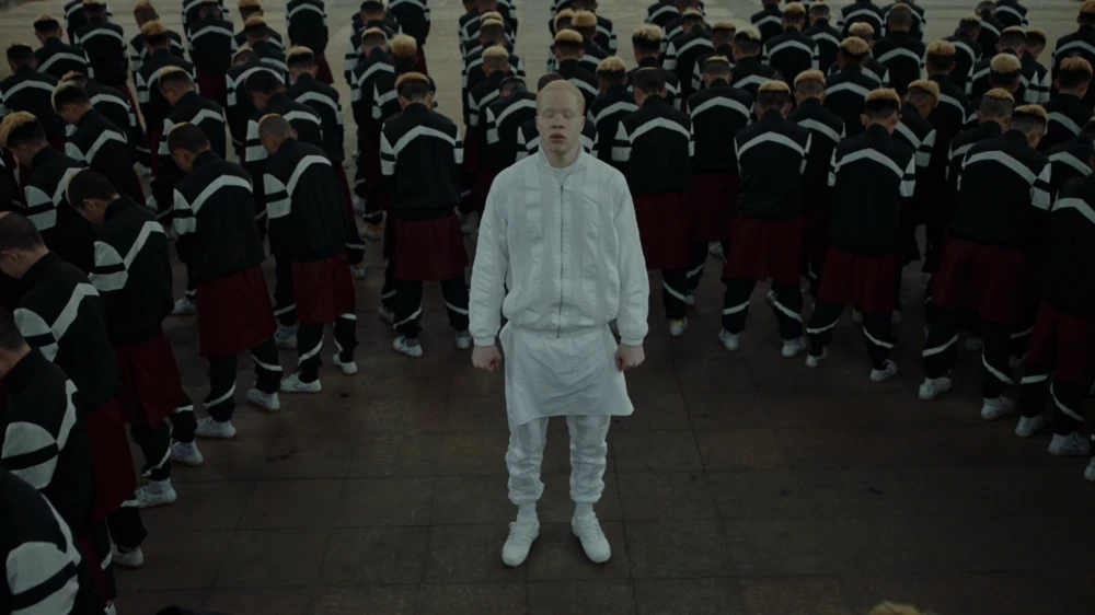 Still frame 46 from Jamie xx - Gosh (2016) directed by Romain Gavras