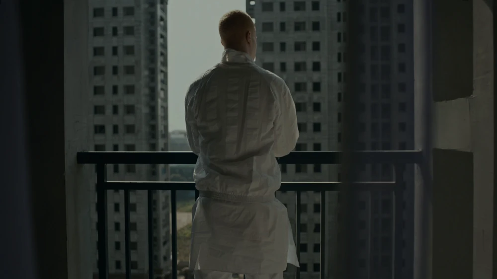 Still frame 6 from Jamie xx - Gosh (2016) directed by Romain Gavras