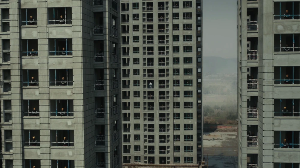 Still frame 10 from Jamie xx - Gosh (2016) directed by Romain Gavras