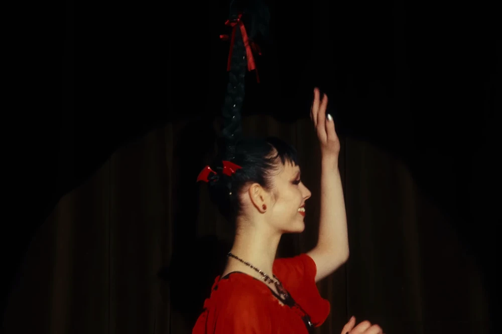 Still frame 1 from Kazhanna - Usmishka (2024) directed by Sasha Tuz