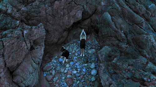 Still frame 86 from King Gizzard & The Lizard Wizard - Theia / The Silver Cord / Set (2023) directed by Jason Galea