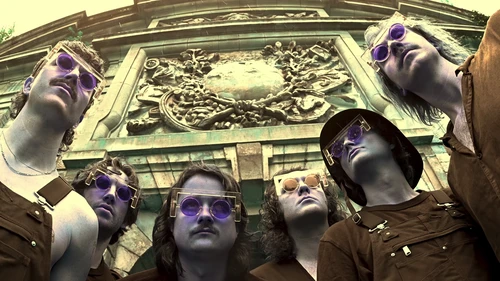 Still frame 94 from King Gizzard & The Lizard Wizard - Theia / The Silver Cord / Set (2023) directed by Jason Galea