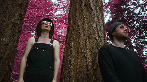 Still frame 13 from King Gizzard & The Lizard Wizard - Theia / The Silver Cord / Set (2023) directed by Jason Galea