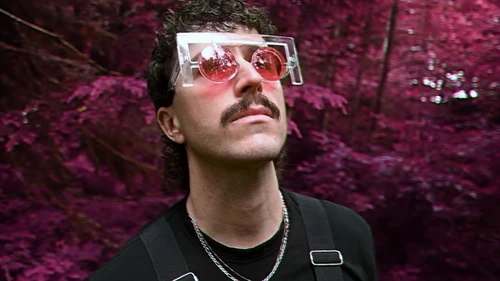 Still frame 21 from King Gizzard & The Lizard Wizard - Theia / The Silver Cord / Set (2023) directed by Jason Galea