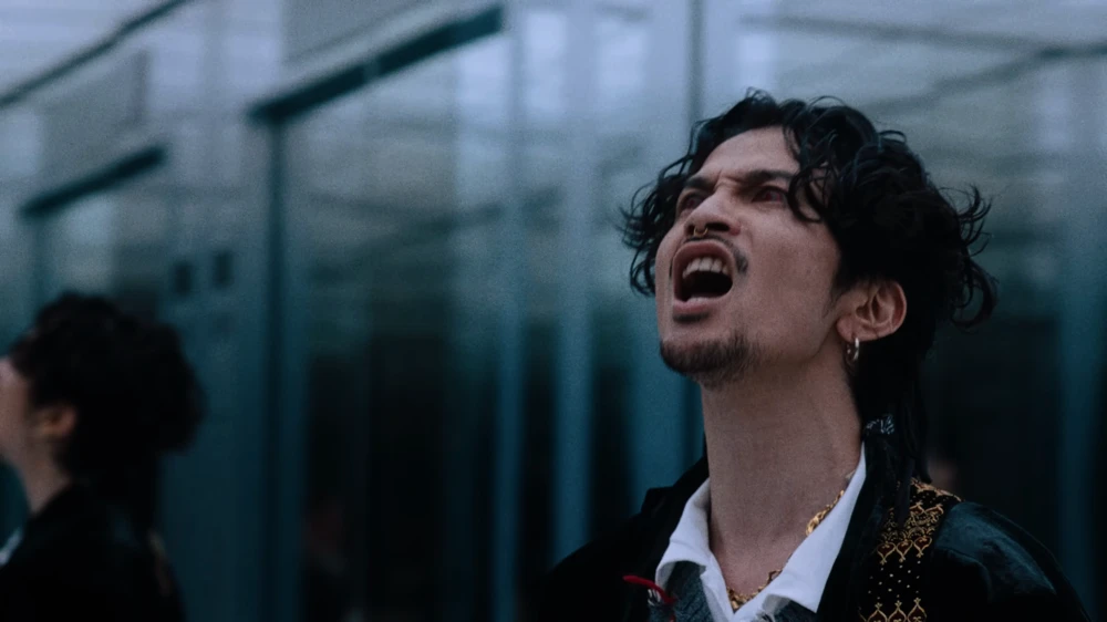 Still frame 59 from King Gnu - SPECIALZ (2023) directed by O S R I N