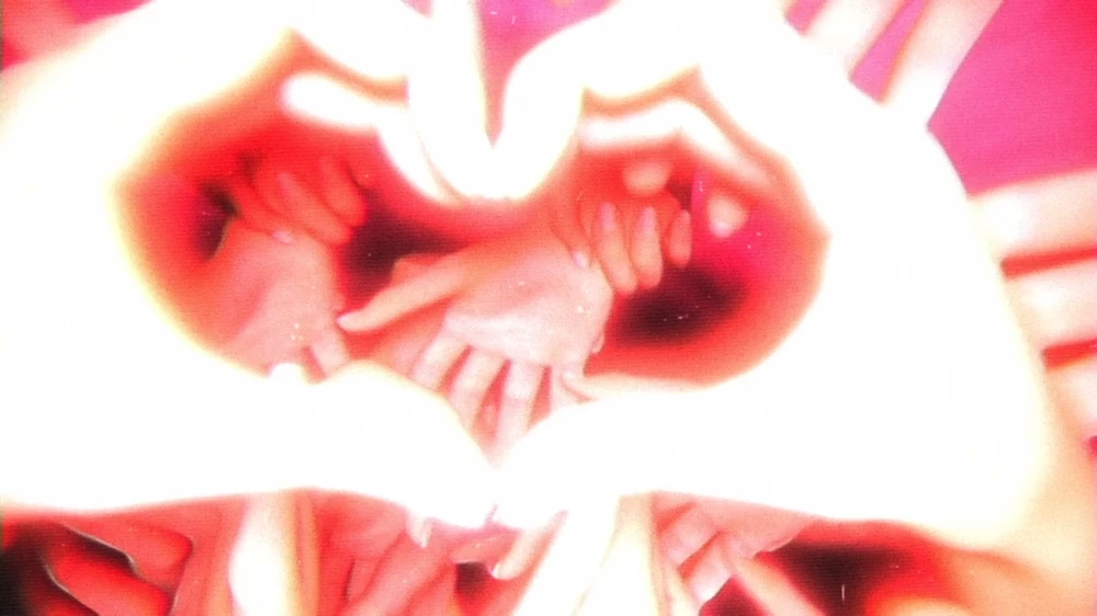 Still frame 75 from King Gnu - SPECIALZ (2023) directed by O S R I N