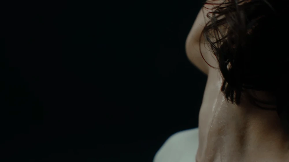 Still frame 10 from KRYLATA & Gorim! - Kardio-lyubov (2026) directed by Dima Gabbanin
