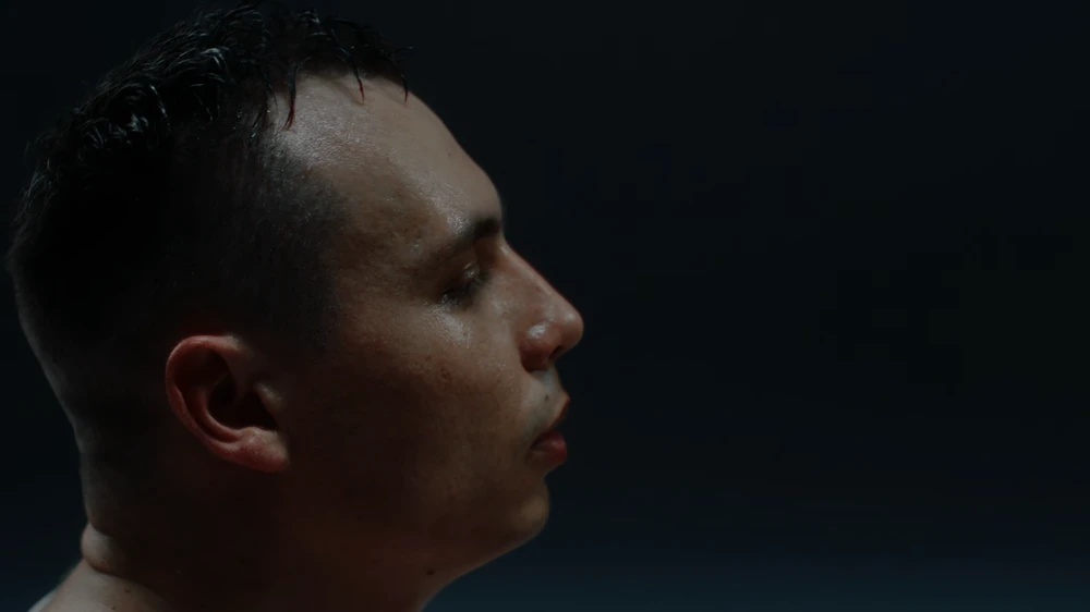 Still frame 19 from KRYLATA & Gorim! - Kardio-lyubov (2026) directed by Dima Gabbanin