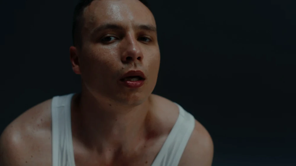 Still frame 21 from KRYLATA & Gorim! - Kardio-lyubov (2026) directed by Dima Gabbanin