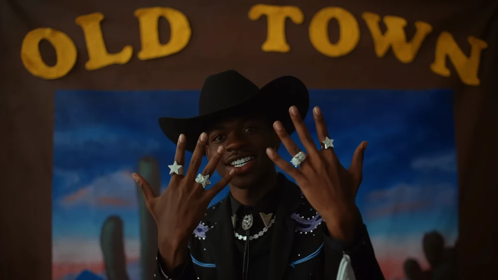 Lil Nas X - Old Town Road ft. Billy Ray Cyrus (2019) — film stills