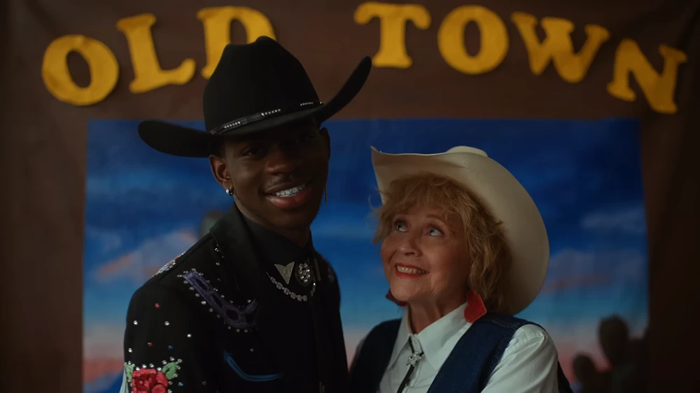 Lil Nas X - Old Town Road ft. Billy Ray Cyrus (2019) — film stills