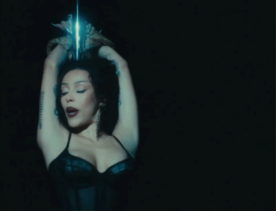 Still frame 30 from LISA - BORN AGAIN feat. Doja Cat & RAYE (2025) directed by Bardia Zeinali