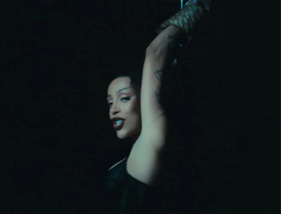 Still frame 32 from LISA - BORN AGAIN feat. Doja Cat & RAYE (2025) directed by Bardia Zeinali