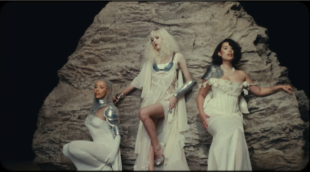 Still frame 57 from LISA - BORN AGAIN feat. Doja Cat & RAYE (2025) directed by Bardia Zeinali