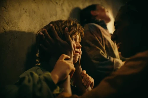 Still frame 61 from MANIZHA - GUN (2024) directed by Lado Kvataniya