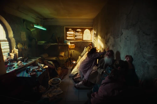 Still frame 32 from MANIZHA - GUN (2024) directed by Lado Kvataniya