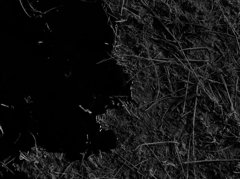 Still frame 13 from Maslo Chernogo Tmina - Nevedomy Mir (2020) directed by Aisultan Seitov