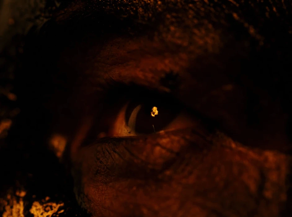 Still frame 33 from Maslo Chernogo Tmina - Nevedomy Mir (2020) directed by Aisultan Seitov