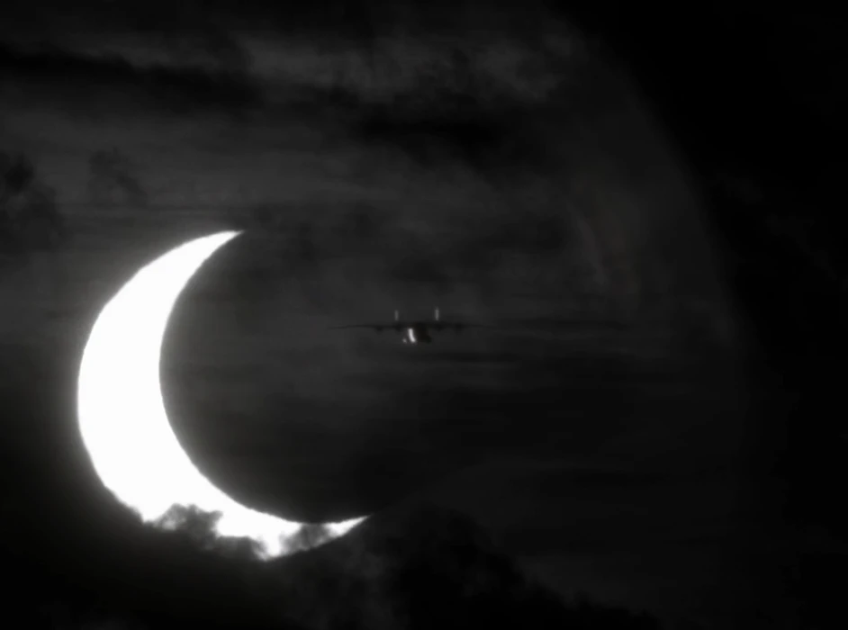 Still frame 44 from Maslo Chernogo Tmina - Nevedomy Mir (2020) directed by Aisultan Seitov