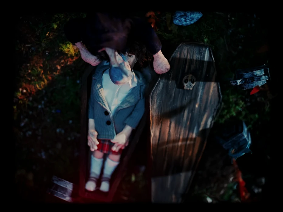 Still frame 10 from Roe Kapara - "The Dead Come Talking" (2023) directed by Raul Rosco Guerrero