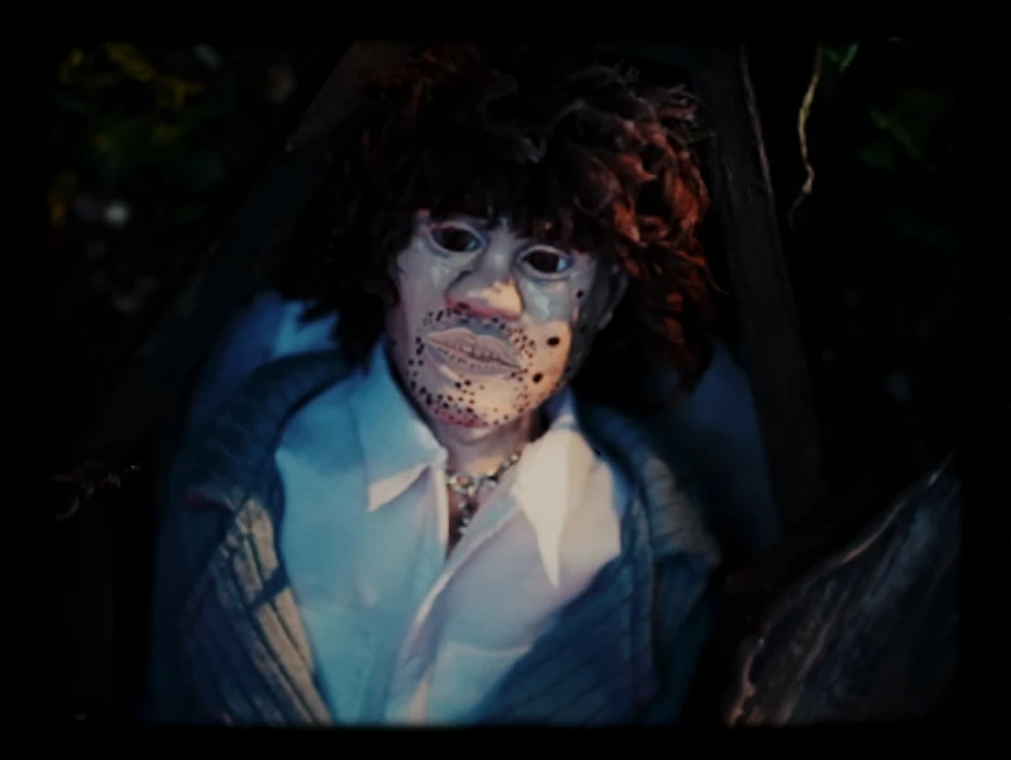 Still frame 13 from Roe Kapara - "The Dead Come Talking" (2023) directed by Raul Rosco Guerrero
