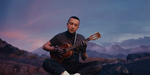 Still frame 6 from Twenty One Pilots - Paladin Strait (2024) directed by Jensen Noen