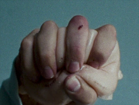 Still frame 6 from ZEP - DON'T BREAK (2026) directed by ZEP, Joachim Spruijt, Robin van Geemen 