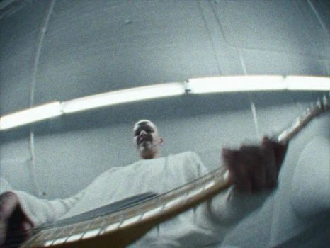 Still frame 71 from ZEP - DON'T BREAK (2026) directed by ZEP, Joachim Spruijt, Robin van Geemen 