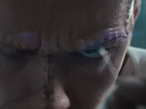 Still frame 20 from ZEP - DON'T BREAK (2026) directed by ZEP, Joachim Spruijt, Robin van Geemen 
