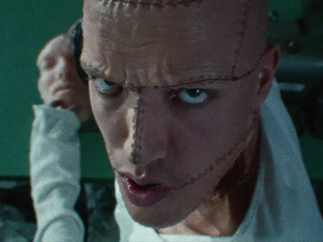 Still frame 23 from ZEP - DON'T BREAK (2026) directed by ZEP, Joachim Spruijt, Robin van Geemen 
