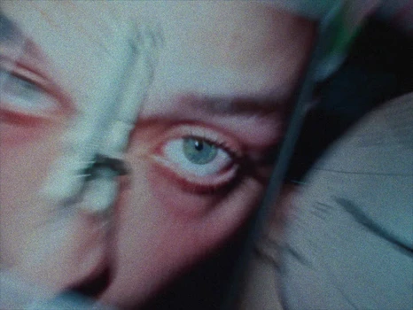 Still frame 29 from ZEP - DON'T BREAK (2026) directed by ZEP, Joachim Spruijt, Robin van Geemen 