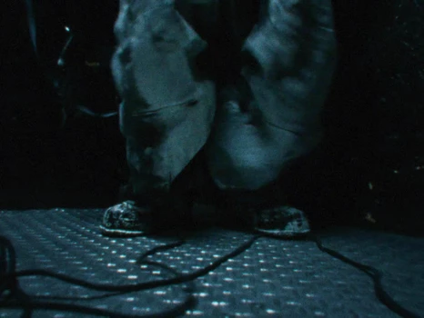 Still frame 39 from ZEP - DON'T BREAK (2026) directed by ZEP, Joachim Spruijt, Robin van Geemen 