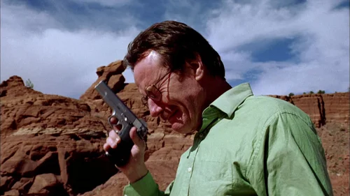 Still frame 104 from Breaking Bad Season 1 Episode 1