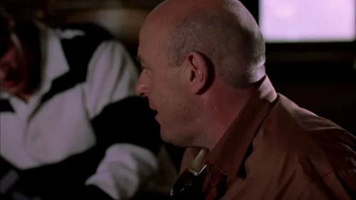 Still frame 24 from Breaking Bad Season 1 Episode 1