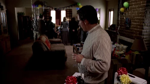 Still frame 27 from Breaking Bad Season 1 Episode 1