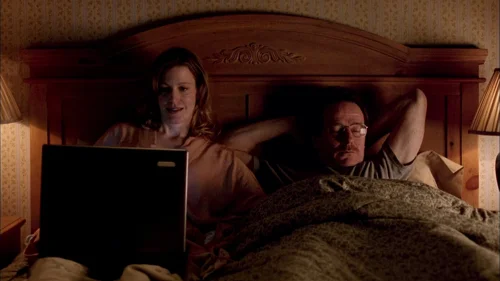 Still frame 29 from Breaking Bad Season 1 Episode 1
