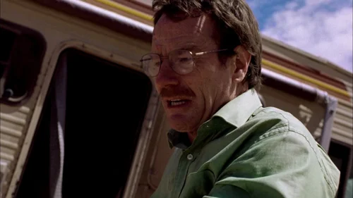 Still frame 5 from Breaking Bad Season 1 Episode 1