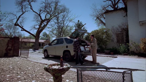 Still frame 60 from Breaking Bad Season 1 Episode 1