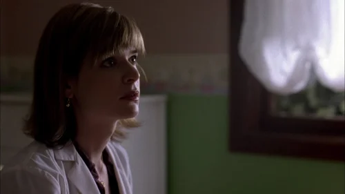 Still frame 6 from Breaking Bad Season 1 Episode 3